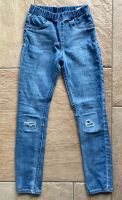 H&M Denimjeggings/Jeans, used look, Gr. 134 Baden-Württemberg - Lehrensteinsfeld Vorschau