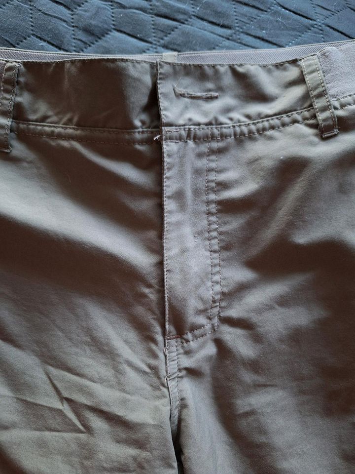 Quechua  Herren Shorts Wandershorts Gr. L in Berlin