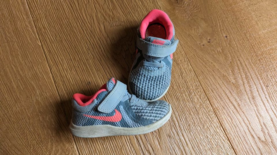 Nike Sneaker Turnschuhe Lauflernschuhe 21 grau pink in Bayern - Aichach |  Gebrauchte Kinderschuhe Größe 21 kaufen | eBay Kleinanzeigen ist jetzt  Kleinanzeigen