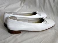 Ballerinas UNISA 40 weiß Braut Hochzeit TOP vintage LEDER Berlin - Wilmersdorf Vorschau