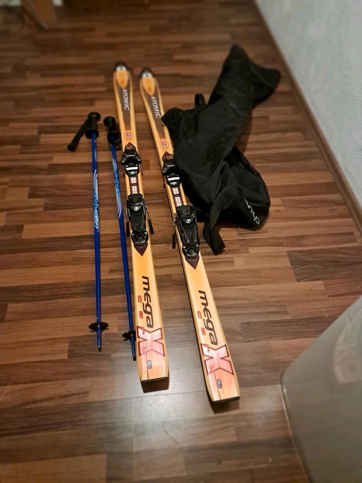 Damen  carvin Ski Atomic 1,70 m mit Tasche in Ensdorf
