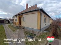 Haus in Ungarn , Südungarn Zentrumslage von Kalocsa wenige Meter von Kreiskrankenhaus. Nordrhein-Westfalen - Freudenberg Vorschau