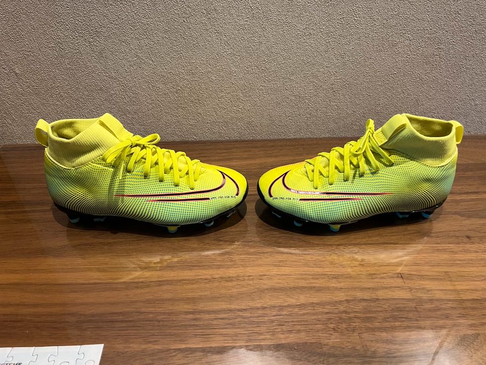 ❗️Neuwertig❗️Fußballschuhe Nike Mercurial Gr. 33 inkl. Versand in Drebber