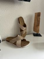 Edle Pantoletten Sandalen ergonomisches Fußbett Plateau 39 Glanz Berlin - Tempelhof Vorschau