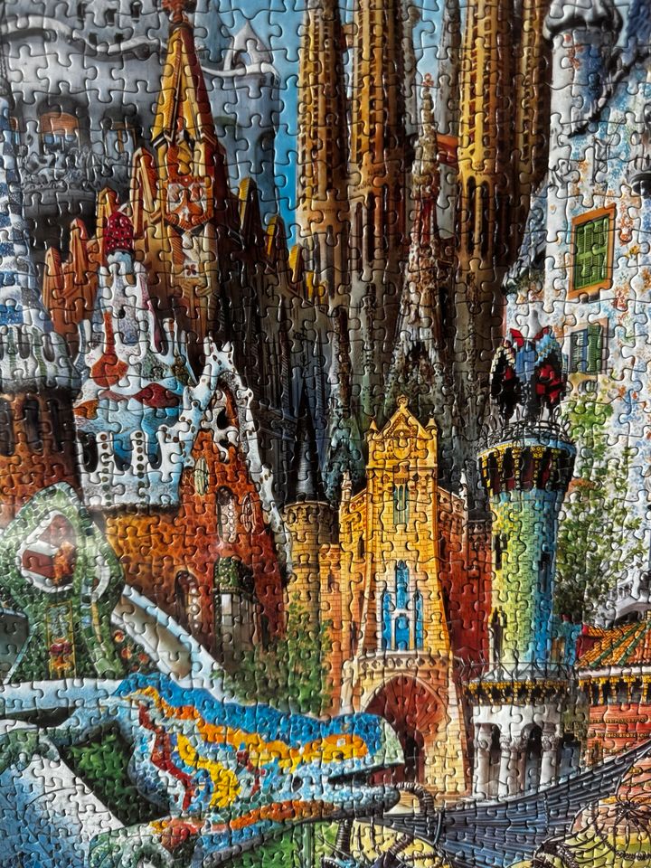 1000 Gaudí Collage ´´Miniature´´ Holzpuzzle in Nürnberg (Mittelfr)