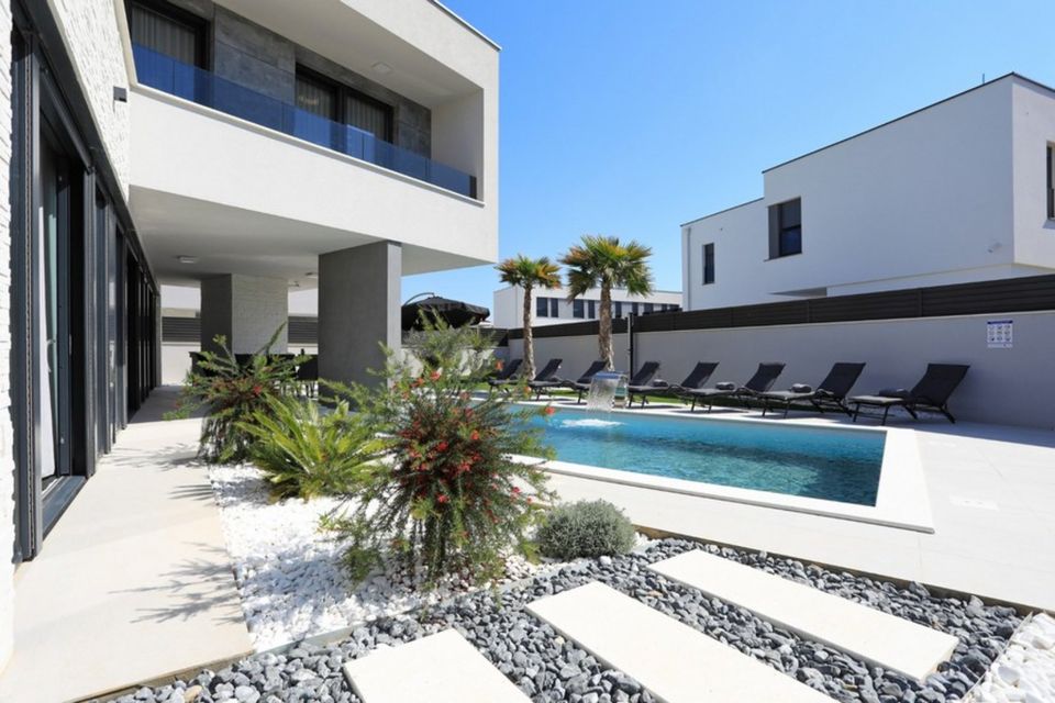 Kroatien, Nin, Region Zadar: Exklusive und hochwertige Villa mit Pool - Immobilie H2999P in Rosenheim