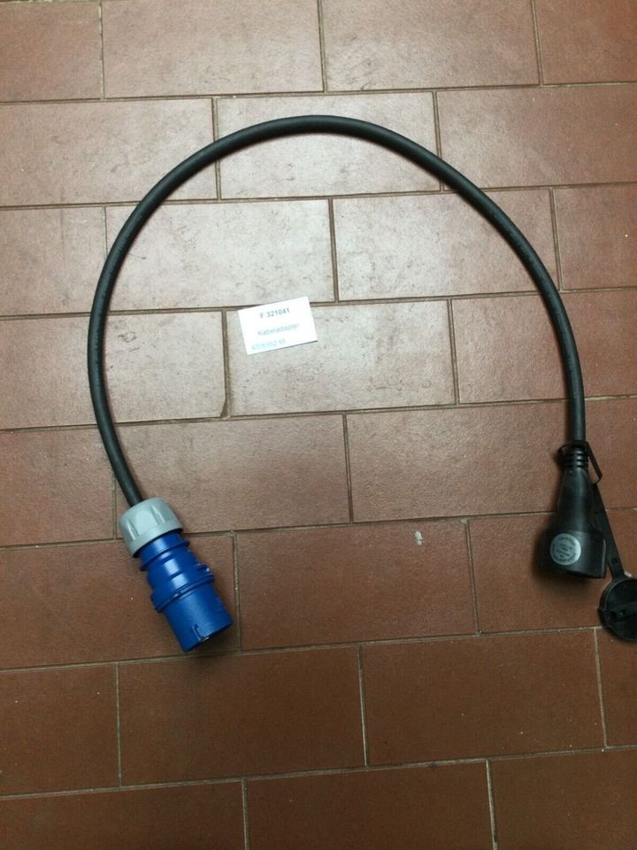 Camping Adapter Kabel 230Volt CEE Stecker auf Schuko Steckdose 1* in Schmoelln