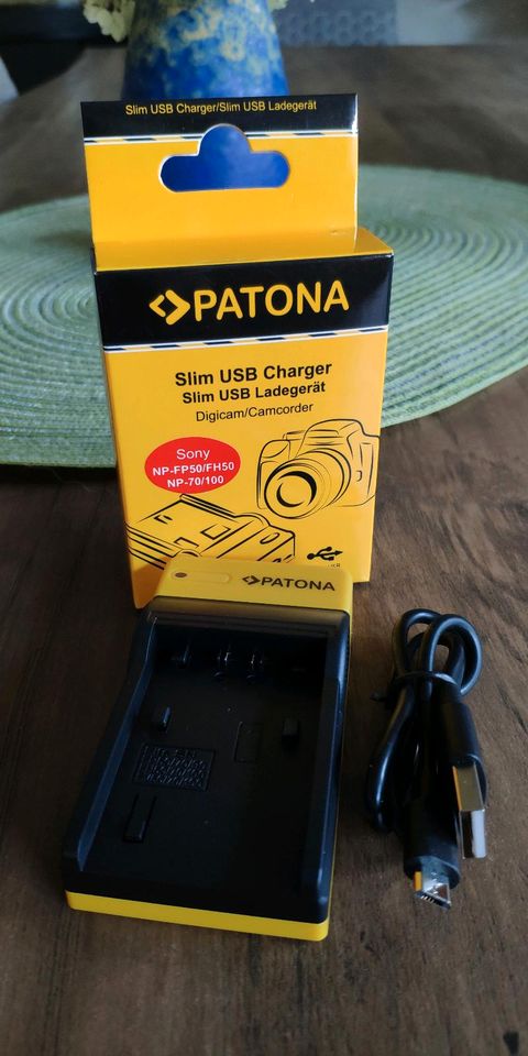 PATONA Slim Micro-USB Ladegerät für Sony NP-BX1 in Eigeltingen