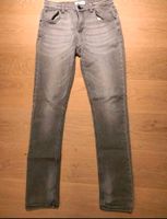 Jeans Hose Slim fit C&A Größe 176 grau Nordrhein-Westfalen - Rösrath Vorschau