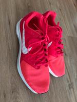 Nike Sportschuhe NEU Hannover - Mitte Vorschau