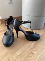 Tamaris Pumps schwarz mit lila Sohle Bayern - Neumarkt i.d.OPf. Vorschau