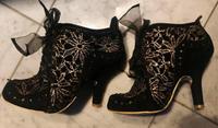 Desigual Stiefeletten Gr. 37 neu schwarz gold Hessen - Wetzlar Vorschau