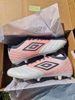Umbro Fussballschuhe Neu Größe 46 Sachsen-Anhalt - Gardelegen   Vorschau