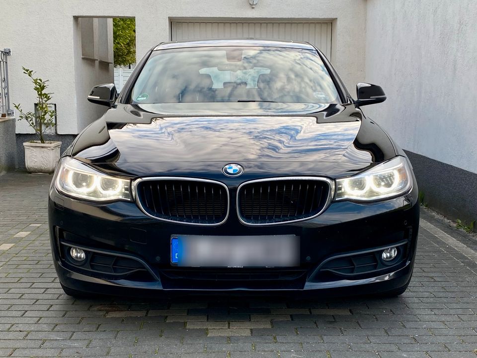 BMW 318d GT Gran Turismo*Xenon*8 Gang*Pano* in Berlin