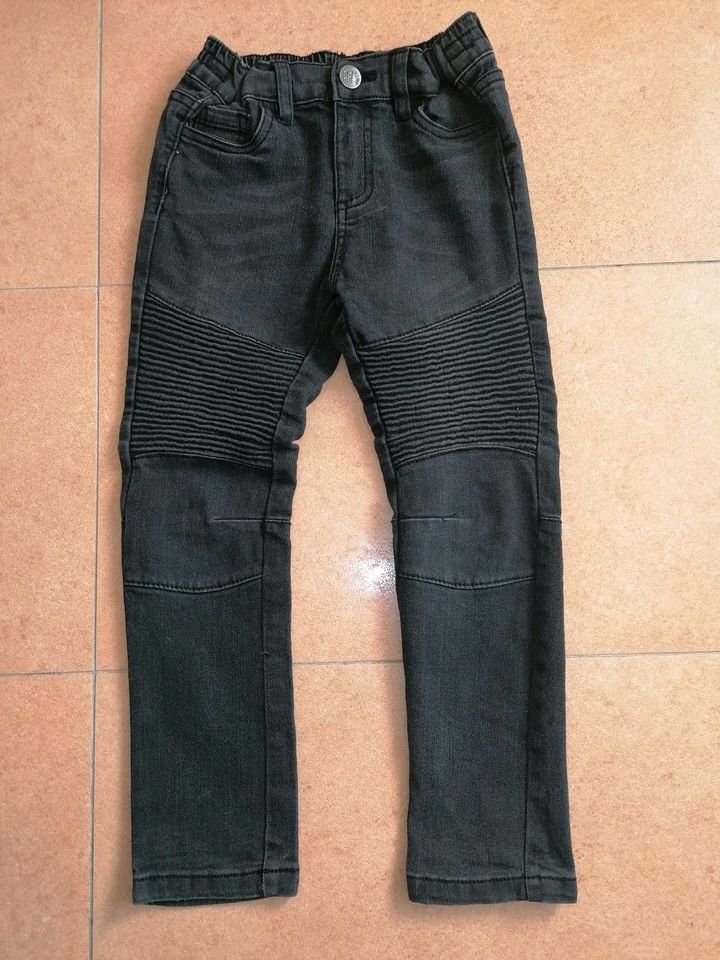 Jeans grau schwarz Gr 110 in Meiningen
