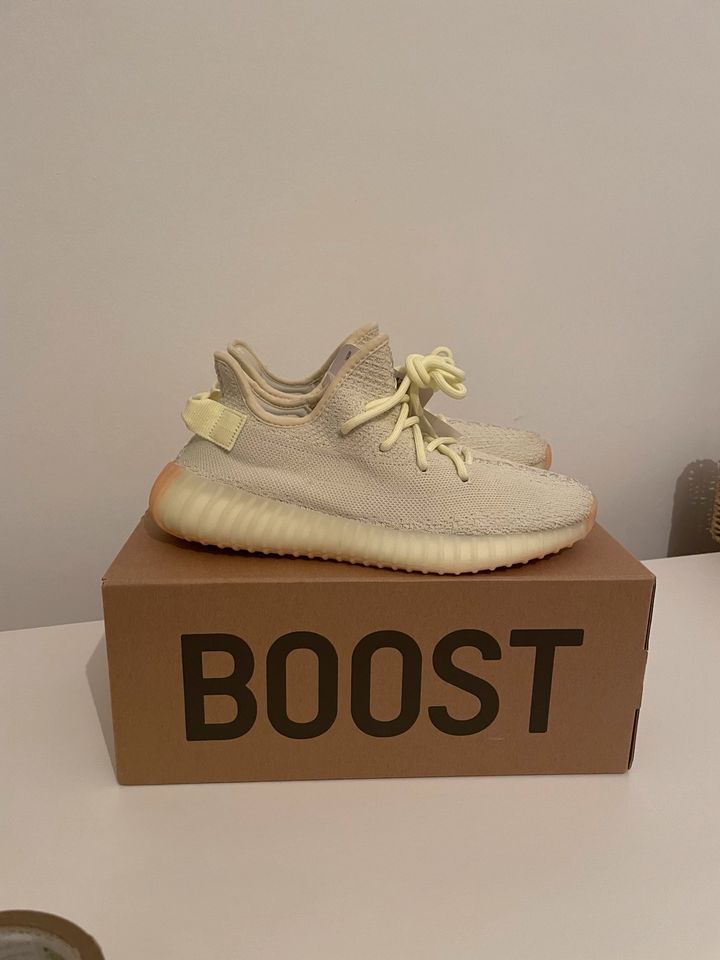 *NEU* Yeezy Boost 350 V2 BUTTER (7,5 / 40 2/3) in Berlin