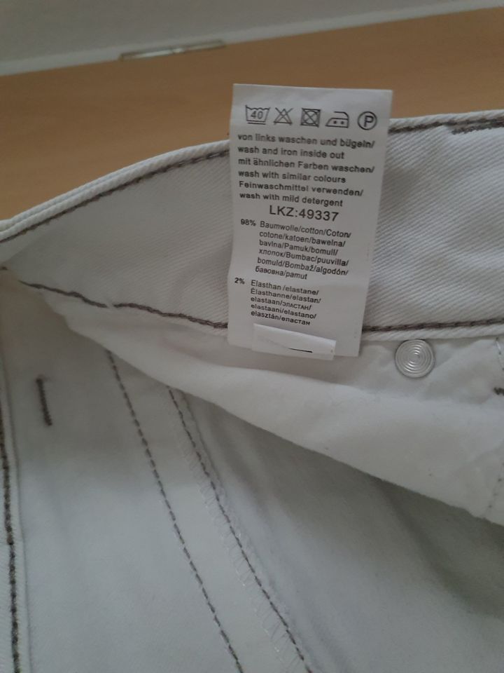 Damenjeans "Laura Scott" creme/weiß Gr. 40 in Schwanau