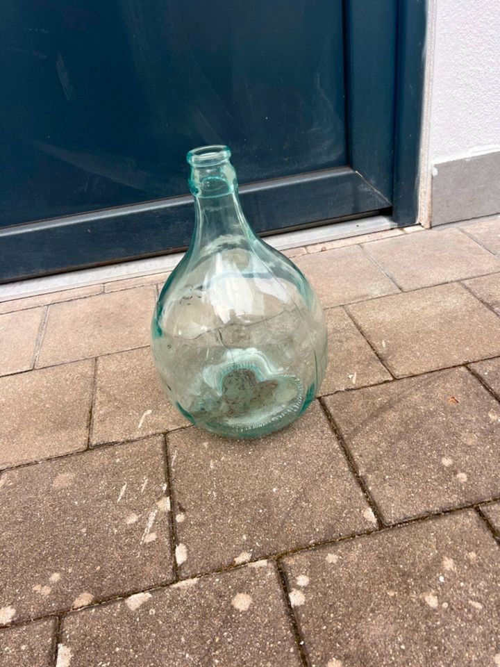 Behälter Flasche Glas Ballon Wein Saft in Roth