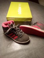 Adidas neo Gr. 32 grau pink gefüttert Bayern - Kirchanschöring Vorschau