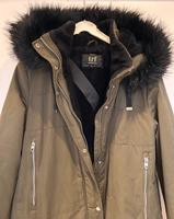 Winterjacke in Khaki von Zara Niedersachsen - Meppen Vorschau