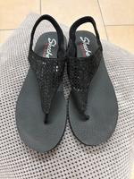 Skechers Zehentrenner Sandale 41 wie neu Bayern - Gessertshausen Vorschau
