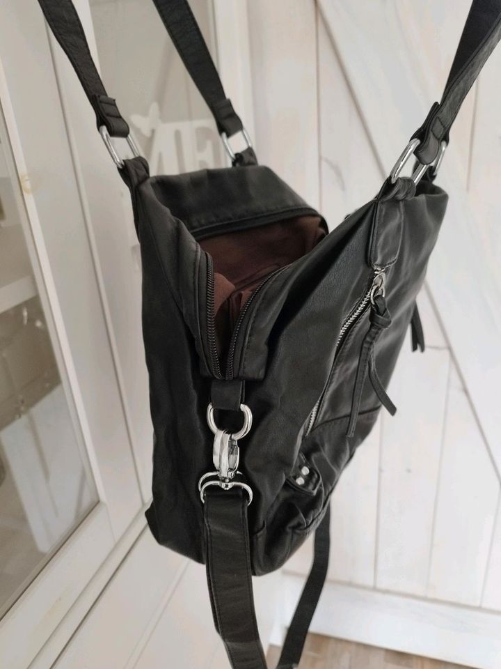 NEU bpc Handtasche Tasche schwarz Umhängetasche Danentasche in Herford