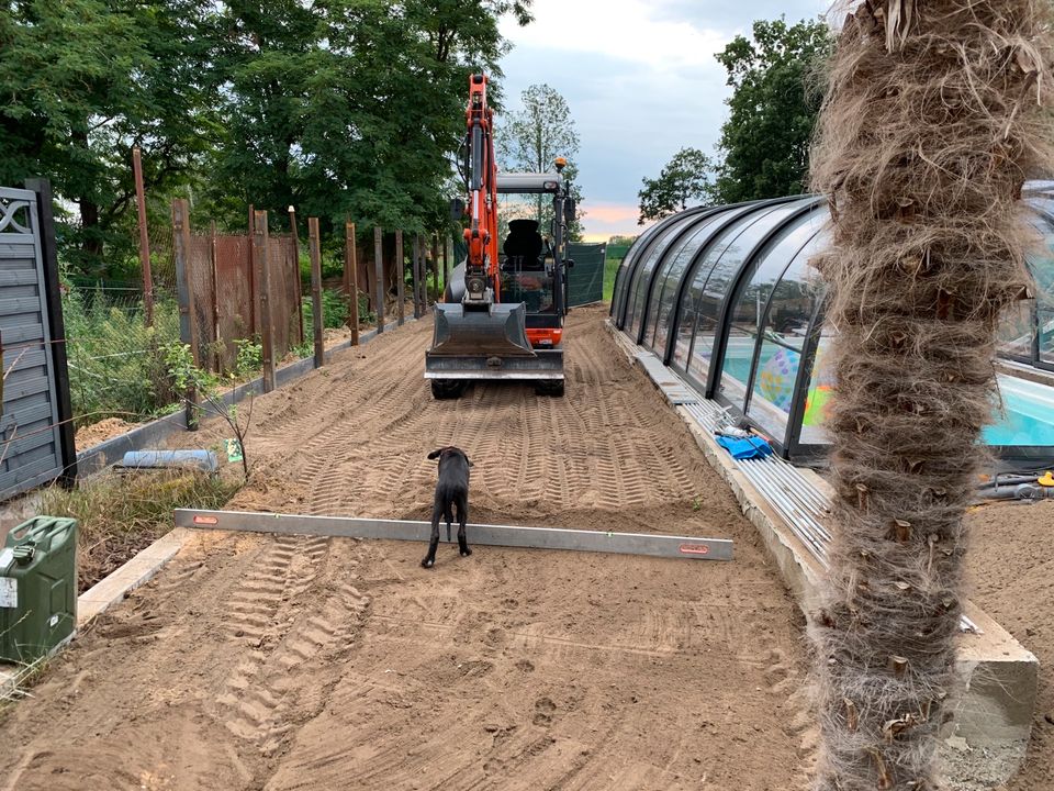 Bagger Radlader Siebanlage in Kremmen