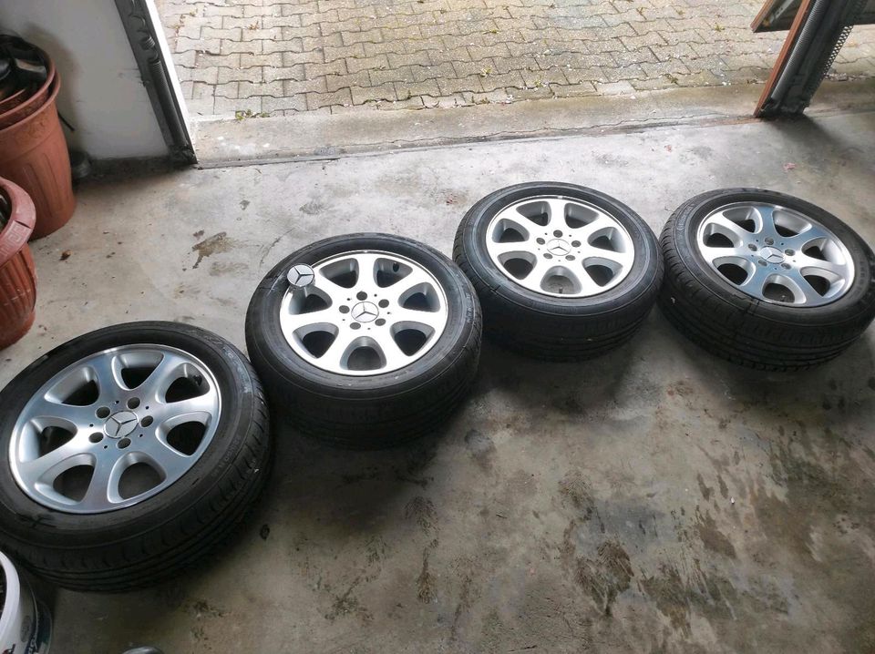 Mercedes Alufelgen 16 Zoll, 5×112, Sommerreifen von Continental in Lenting