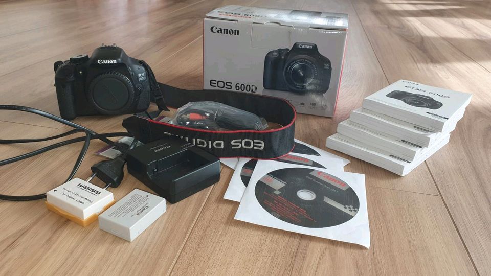 Canon EOS 600D SLR-Digitalkamera (18 MP, 7,6cm (3 Zoll)schwenkbar in Groß Twülpstedt