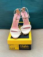 Sommerschuhe, Sandaletten, Buffalo, weiß 41 Berlin - Neukölln Vorschau