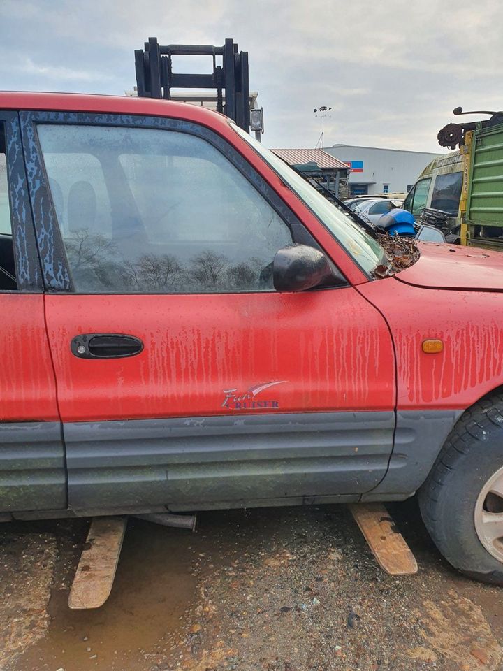 Toyota Rav 4 1 4x4 Seitentür Tür vorne rechts Rot Bj.1995-98 in Bremervörde