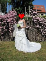 Wunderschönes Brautkleid / Hochzeitskleid creme mit Spitze Thüringen - Meiningen Vorschau