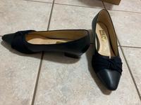 Neuwertige Gabor Pumps, Halbschuhe, dunkelblau, Gr. 4 / 37 Bayern - Murnau am Staffelsee Vorschau