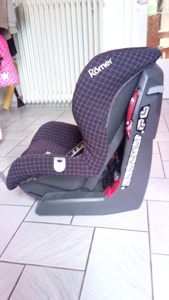 Britax Römer King Plus ⋯ 9-18 kg in Neunkirchen