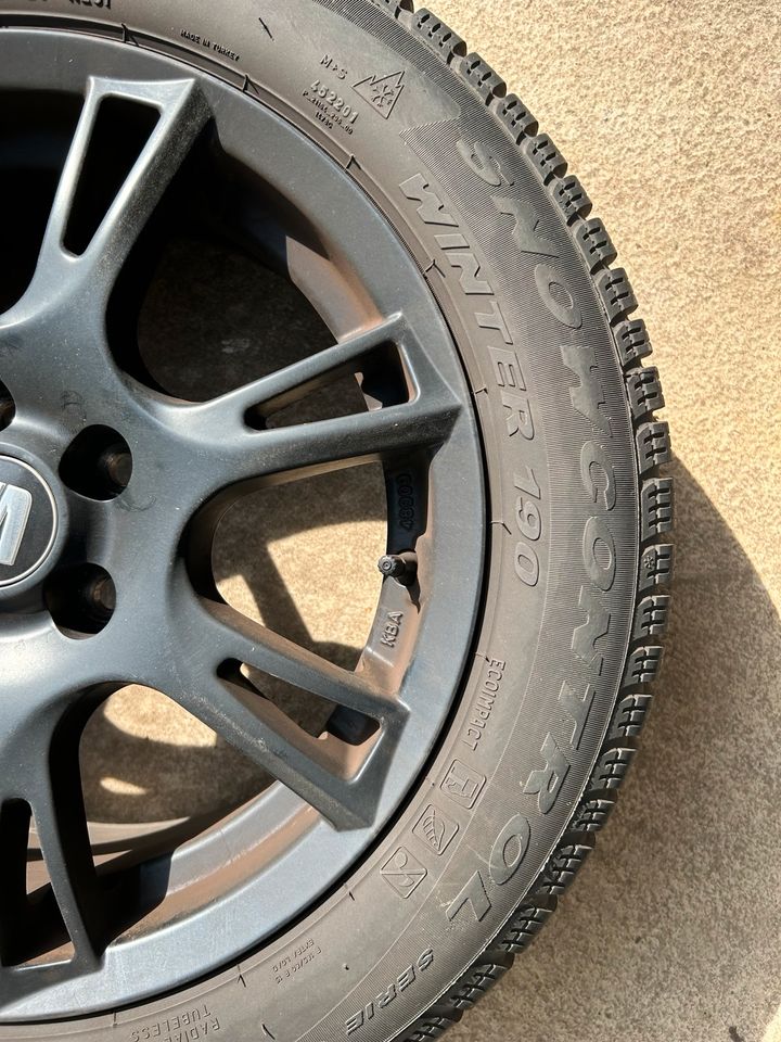 Seat Alufelge schwarz 185/60 R15 88T mit Winterreifen in Hofheim am Taunus