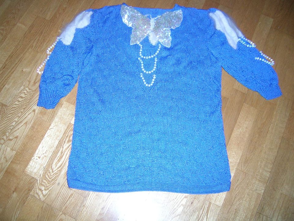 Wunderschöner selbstgestrickter Pullover in blau / weiß Größe M in Hamm