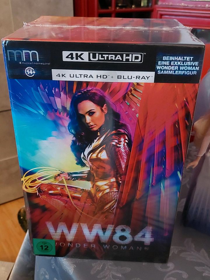 Wonder woman 4K ultra HD+ Bluray + Figur OVP in Erlangen