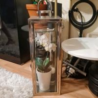 Deko, Glasvitrine mit Blumen und Kerzen Kreis Pinneberg - Barmstedt Vorschau