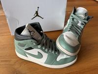 NEU Nike Air Jordan 1 Mid WMNS Gr. 39 sail/jade smoke/anthracite Bayern - Marktredwitz Vorschau