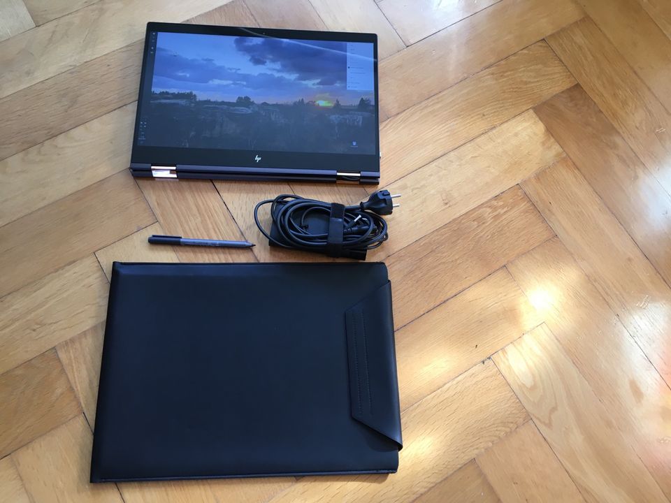 Neuwertig: Notebook & Tablet 15", HP Spectre x360 – 15-ch002ng in München