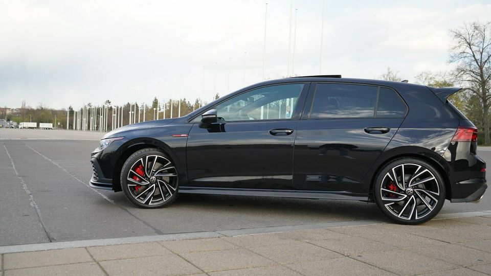 VW Golf 8 GTI Clubsport Autovermietung Mietwagen Automieten Rent a car in Berlin