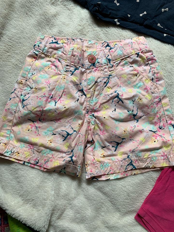 Zara,Esprit,H&M Sommer Shirts,kurze Hosen,Leggings in Gr 104 in Hannover