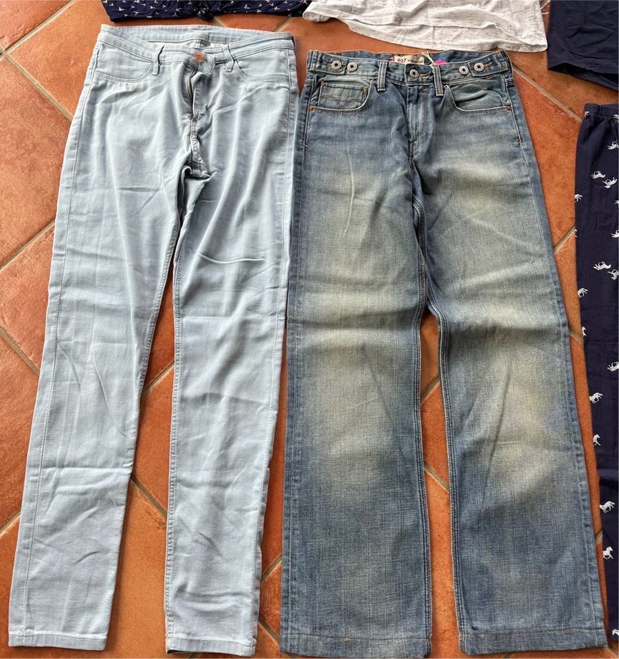 Bekleidungspaket 158/164 Mädchen T-Shirt  /Jeans in Süderbrarup