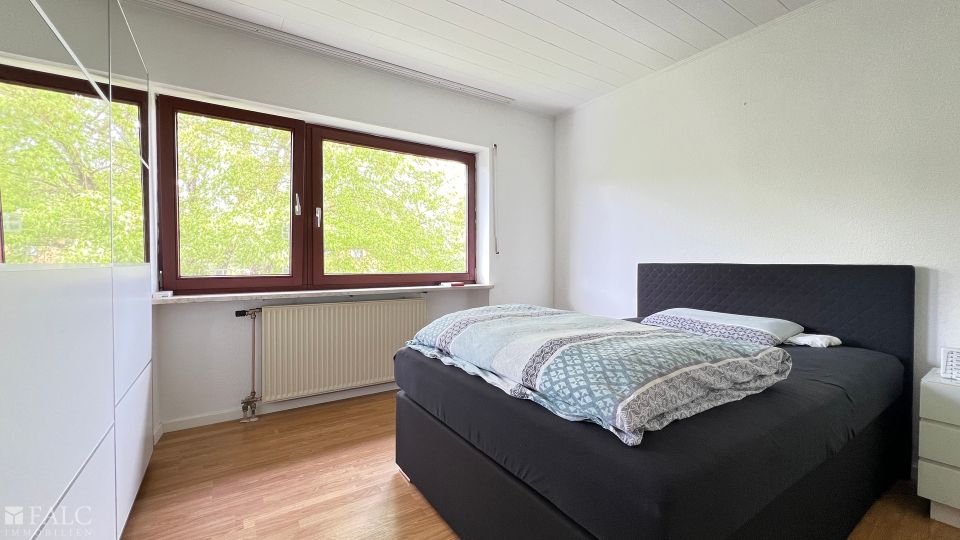 Willkommen in Ihrem neuen Mehrfamilienhaus Charmant, geräumig und ideal für Familien oder Investoren in Fürth