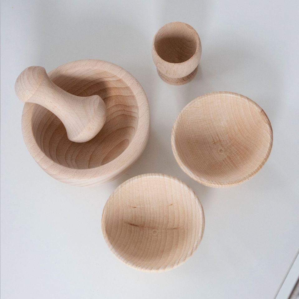 Montessori Holzschalen und Mörser-Set, Eierbecher in Solingen