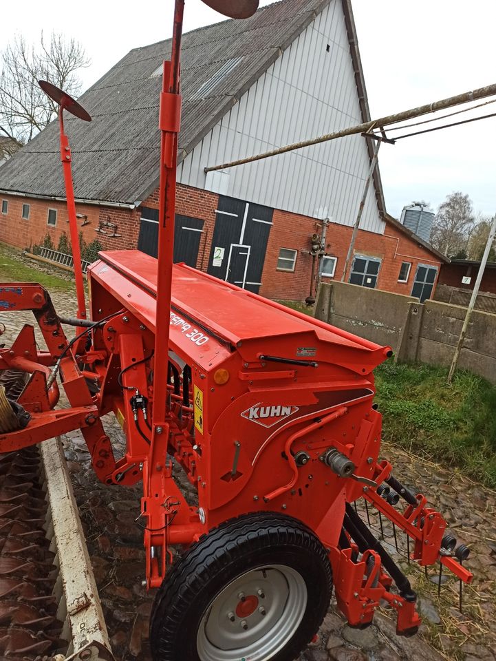 Drillmaschinenkombi 3 Meter Kuhn Premia 300 in Tröndel