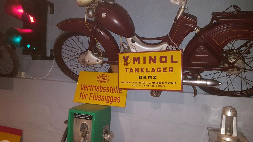 Minol Tankstelle ⛽️ DDR Emallienschild MZ Simson Trabant in Altenburg