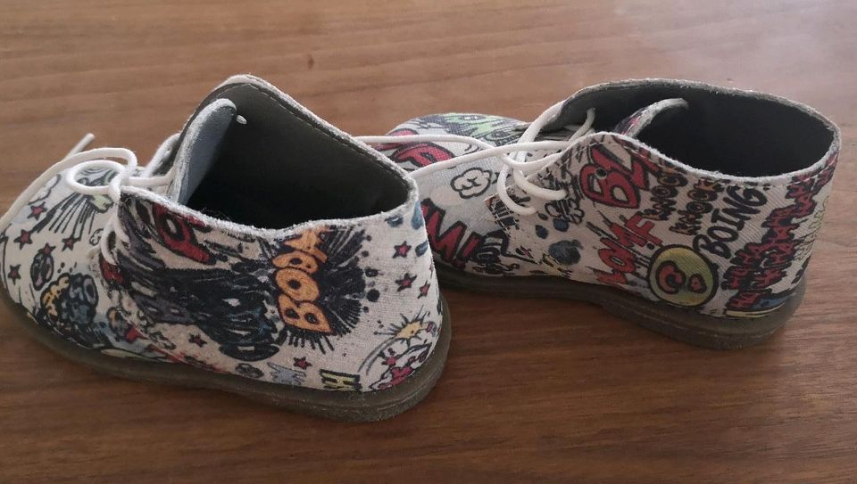 Coole Halbschuhe im Comic-Style, Gr. 23, neu in Arnschwang