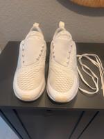 Nike Schuhe  270 er Gr. 40 Hessen - Kronberg im Taunus Vorschau