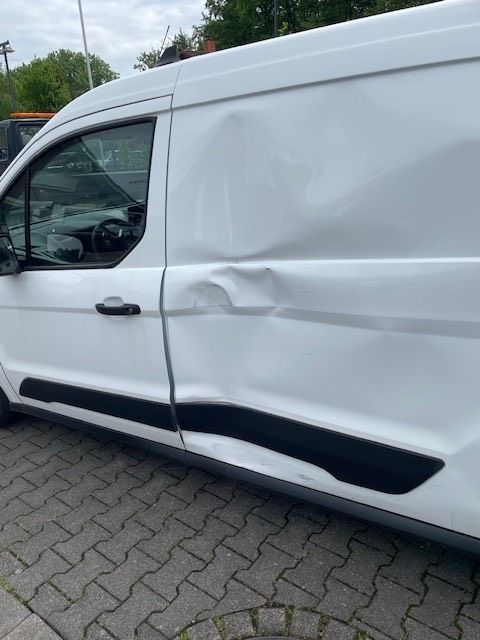 Ford Connect Kasten Unfallwagen fahrbereit. in Menden